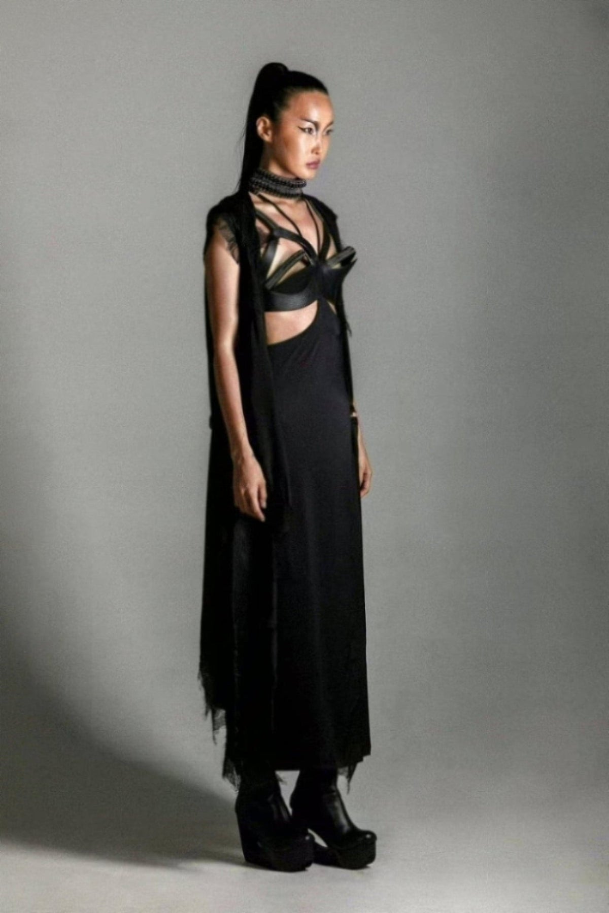 Tamoe Silk Skirt & Teuta French Lace Silk Robe Bundle