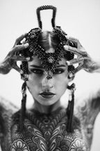 Jas Modular Headpiece System in Jet Black