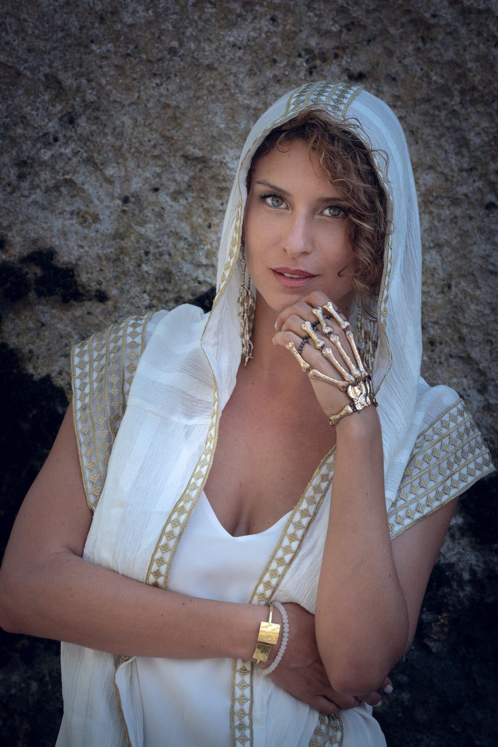 Regal Donna Hood