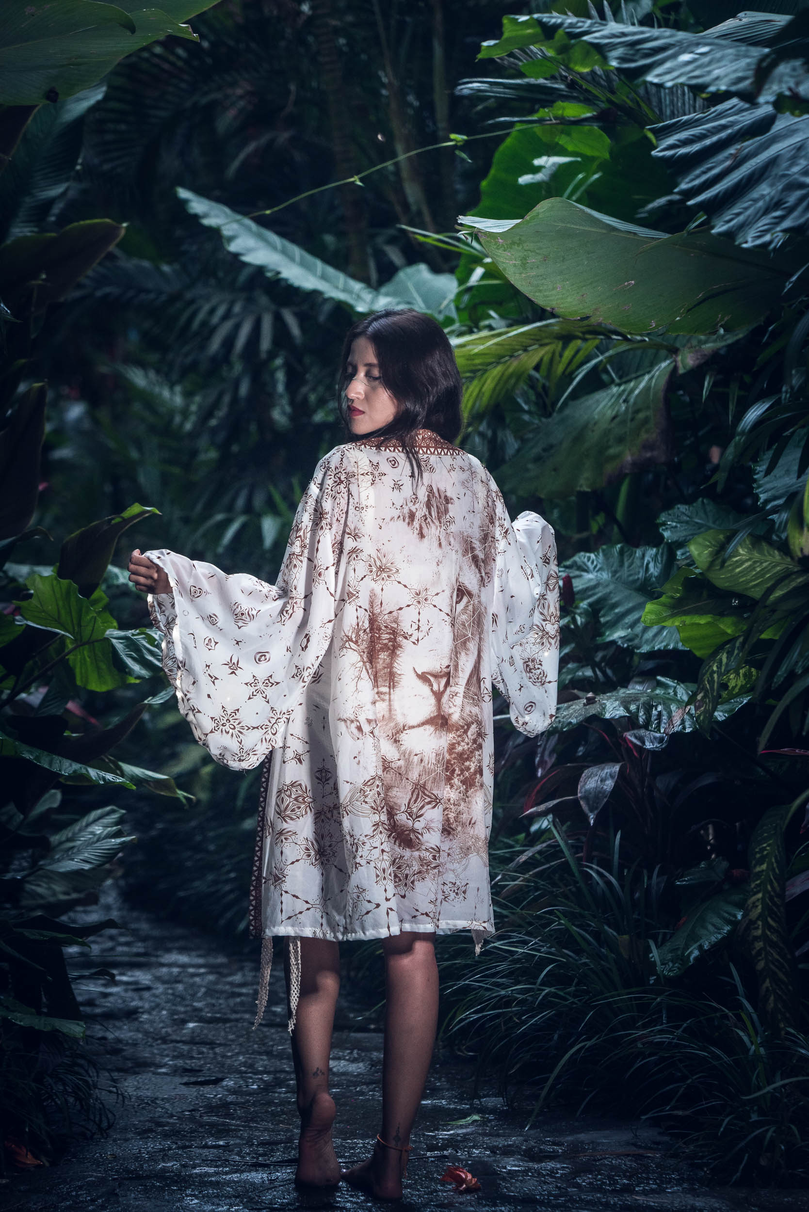 Leo Lum LED Kimono