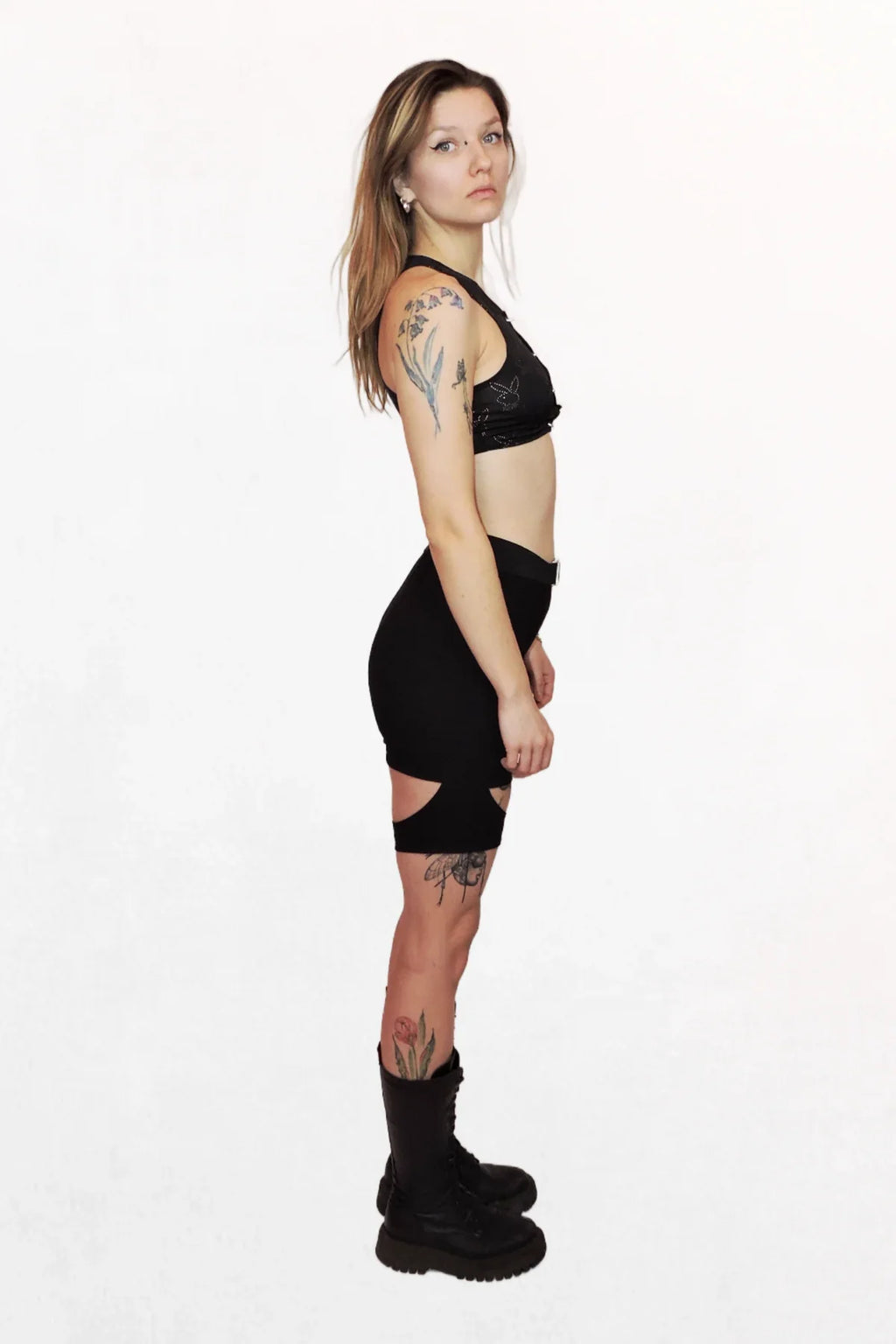 Ivy Berlin - Mila "Bad Bunny" Crop Top with Sleeves – Black