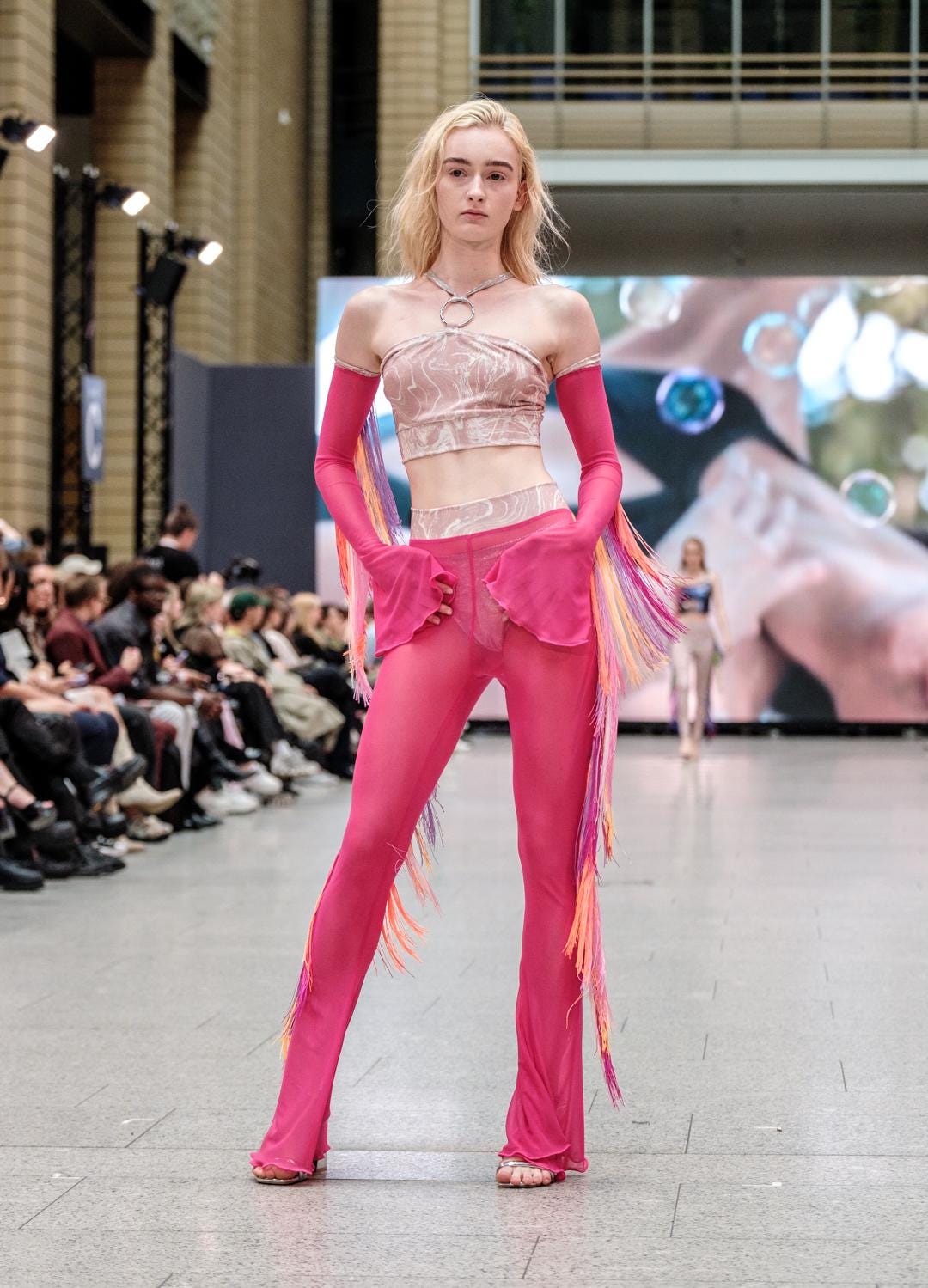 BERLIN FASHION WEEK "Fire Set" Lettau Art Fashion